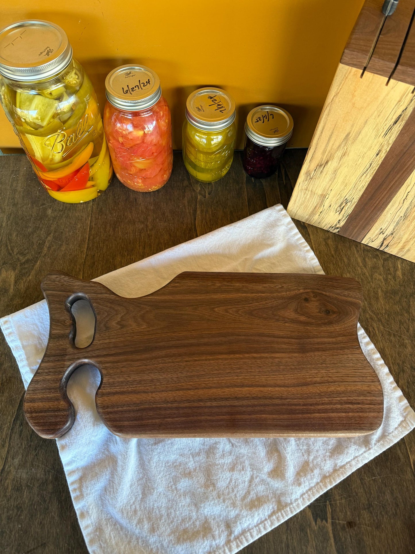 Charcuterie Board (Walnut)