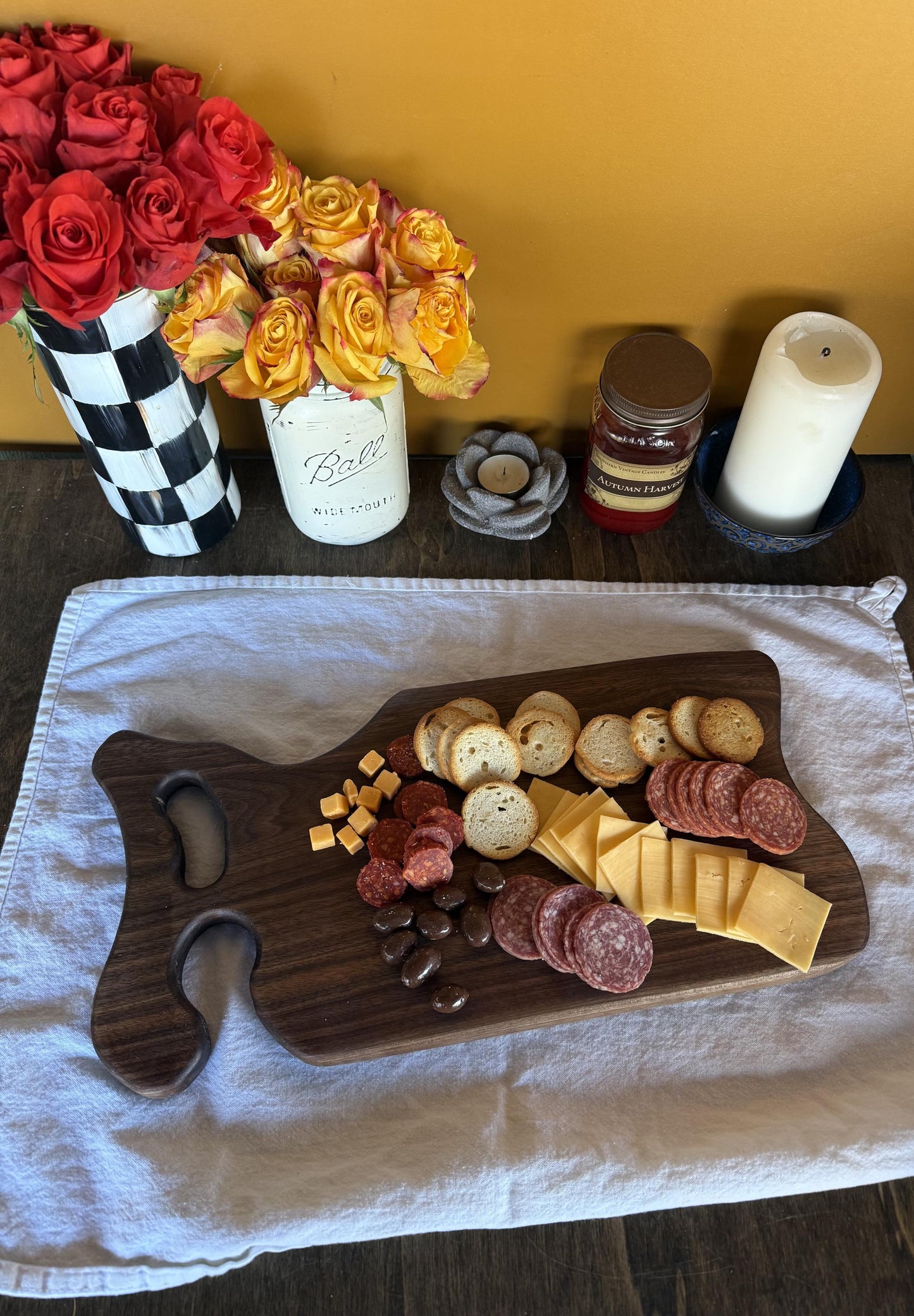 Charcuterie Board (Walnut)