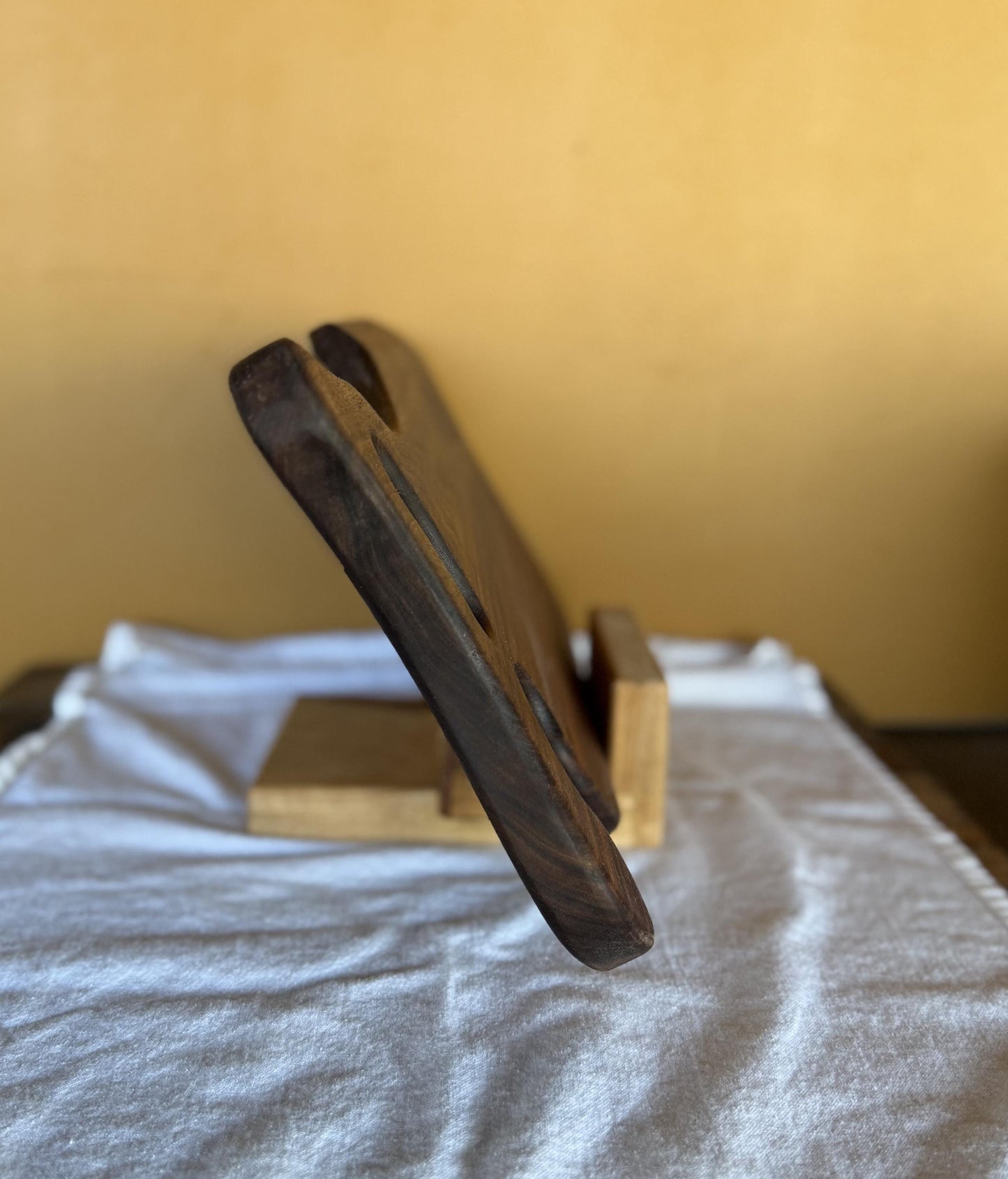 Charcuterie Board (Walnut)