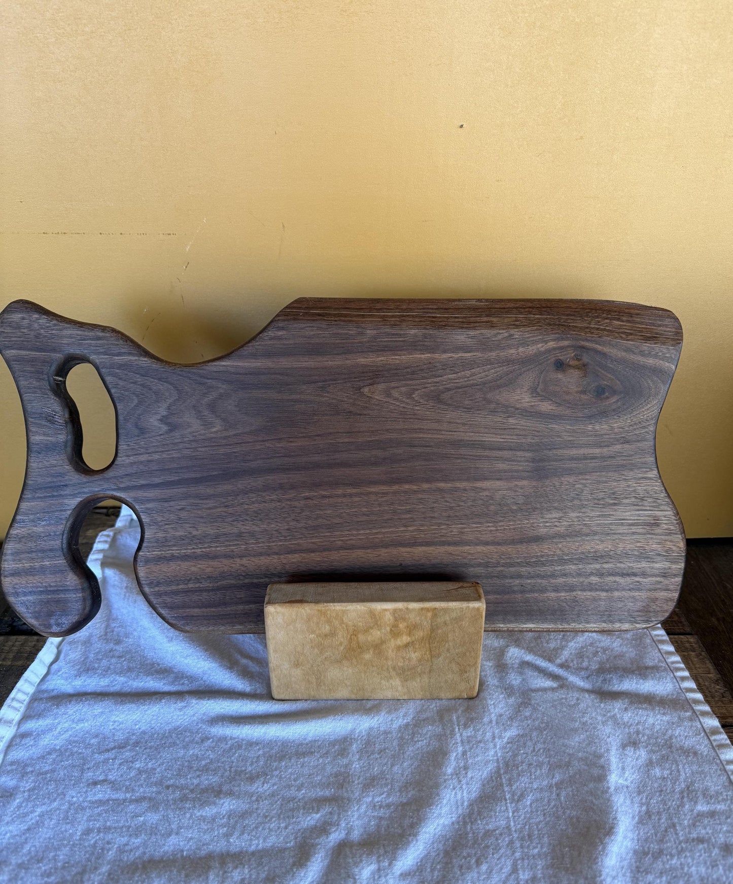 Charcuterie Board (Walnut)